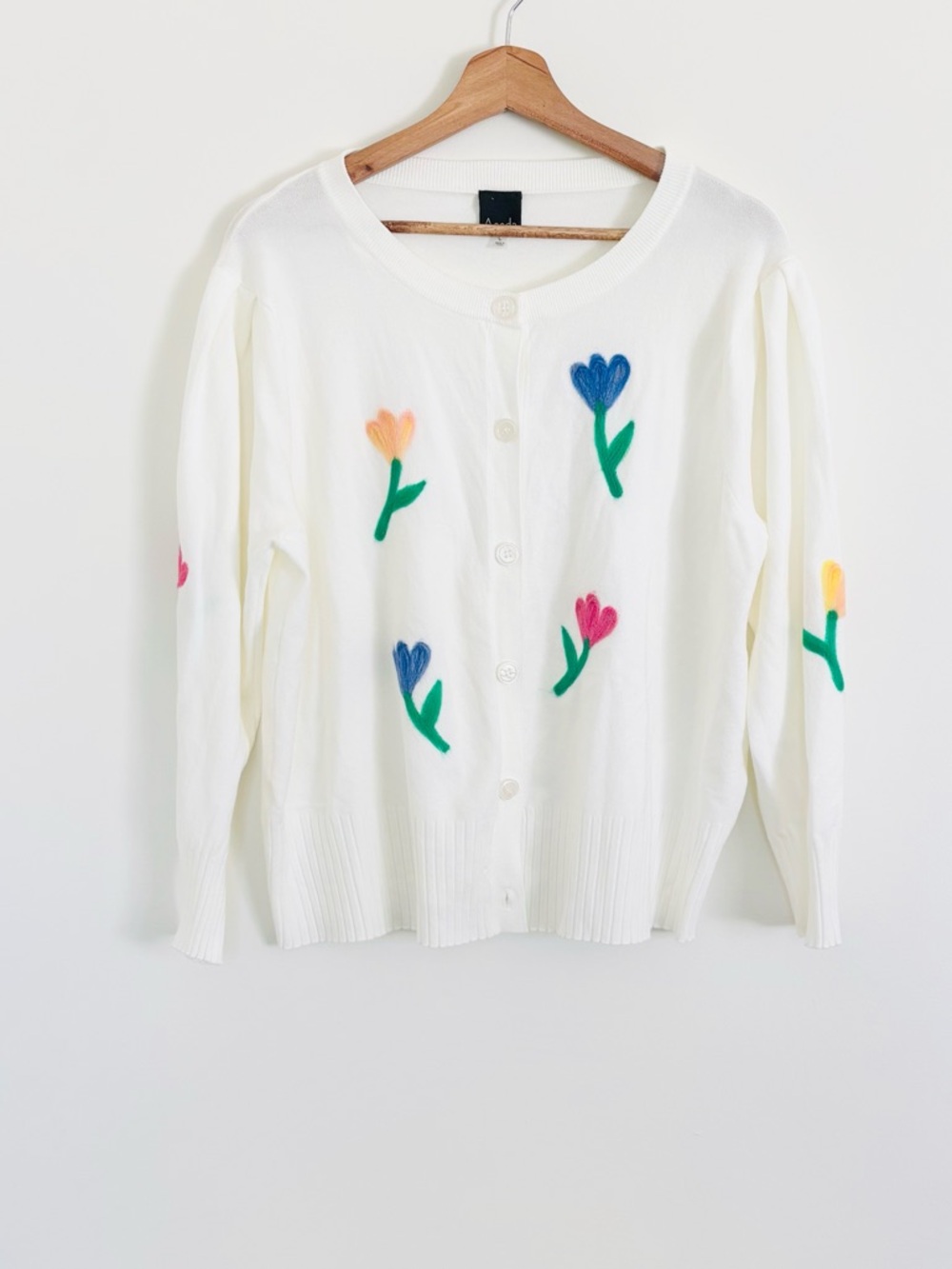 Aaeda Floral Embroidered Cardigan
